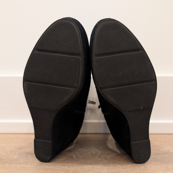 Via Spiga Black Suede Booties - Size 7.5 - Picture 10 of 11